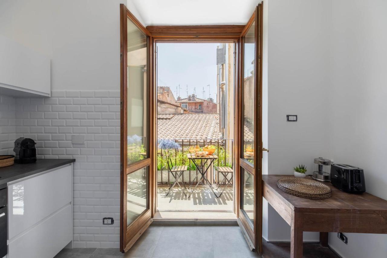 Iflat Pantheon'S Roomy And Friendly Apartment โรม ภายนอก รูปภาพ