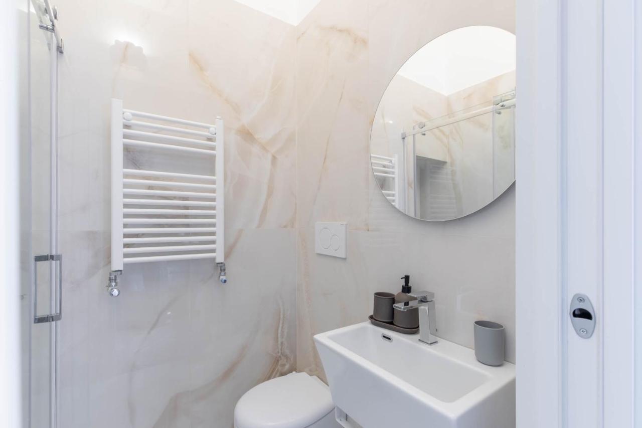 Iflat Pantheon'S Roomy And Friendly Apartment โรม ภายนอก รูปภาพ